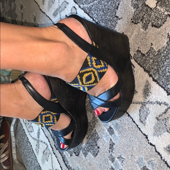 Platform wedges Tribal and black Chinese laundry - Picture 11 of 11